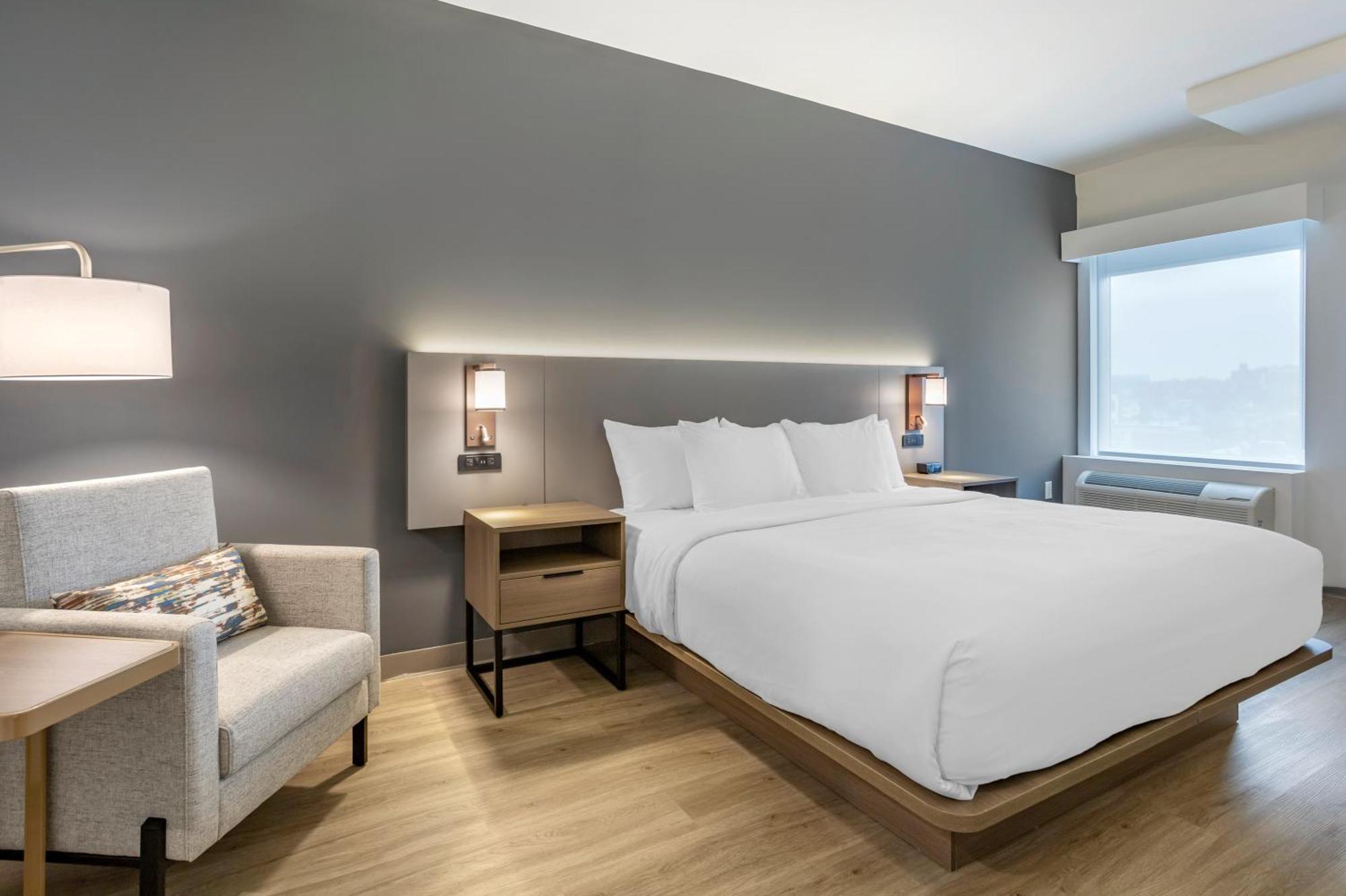 Comfort Inn & Suites Newark Liberty International Airport Ngoại thất bức ảnh