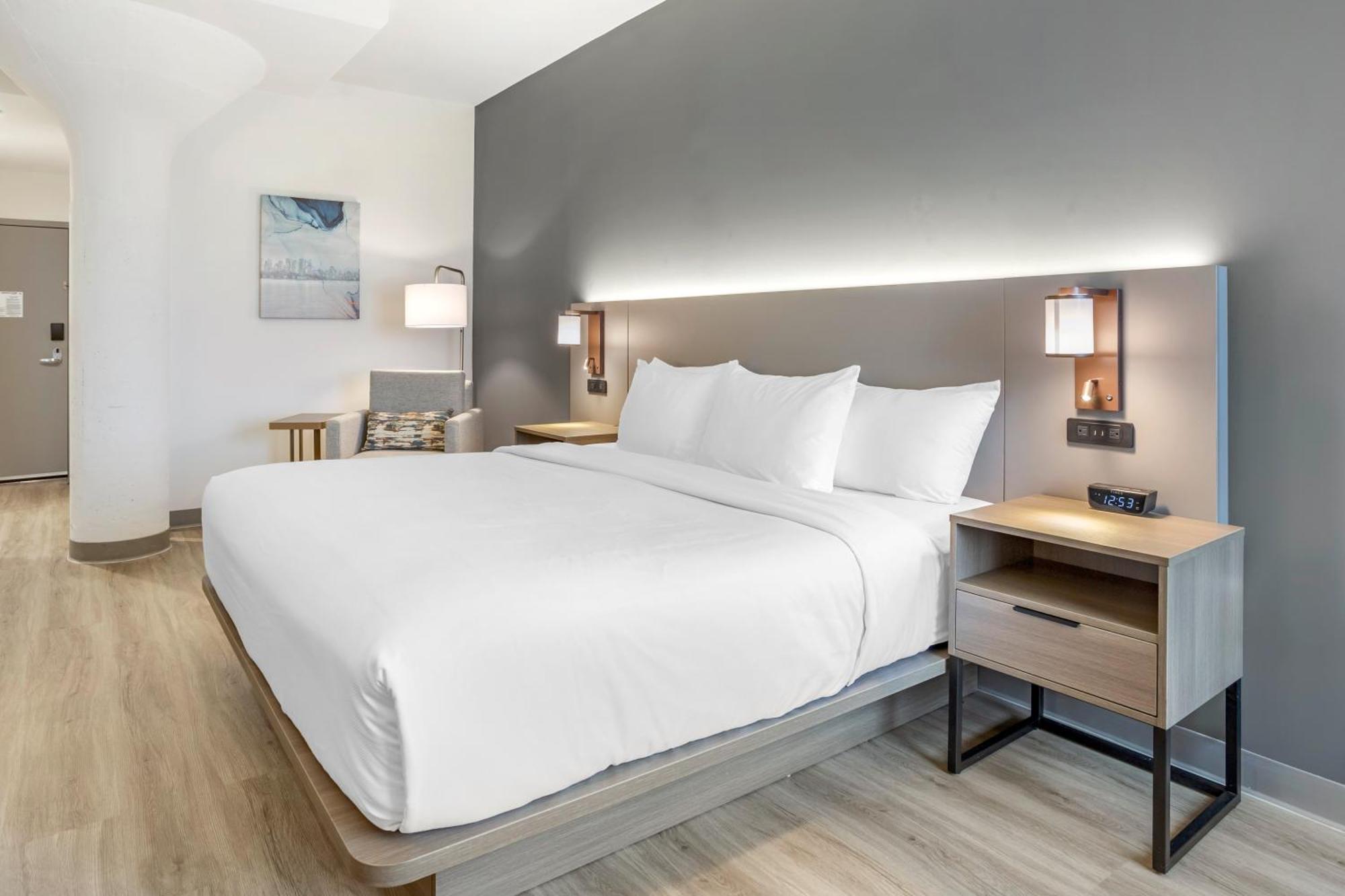 Comfort Inn & Suites Newark Liberty International Airport Ngoại thất bức ảnh