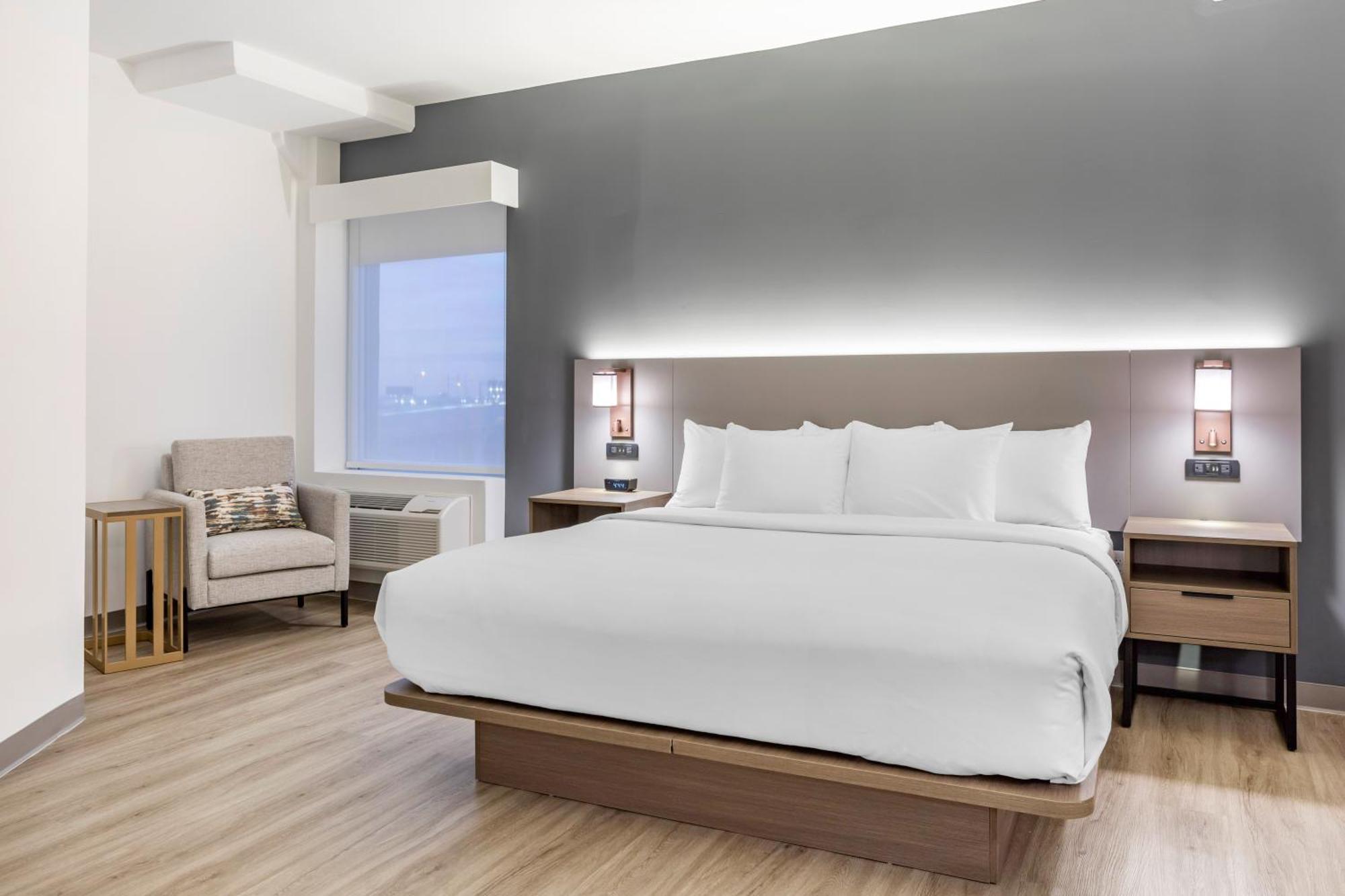 Comfort Inn & Suites Newark Liberty International Airport Ngoại thất bức ảnh