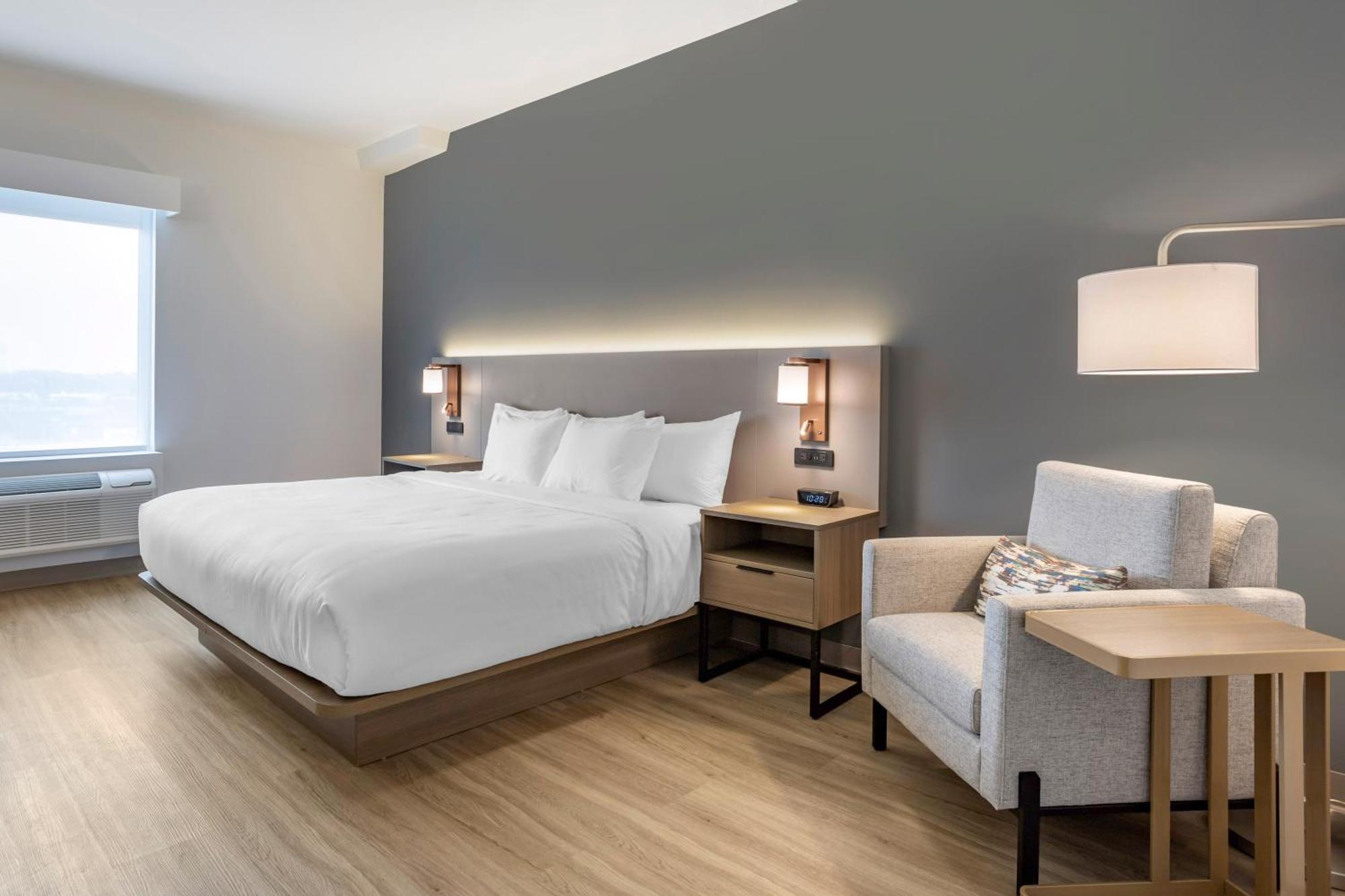 Comfort Inn & Suites Newark Liberty International Airport Ngoại thất bức ảnh