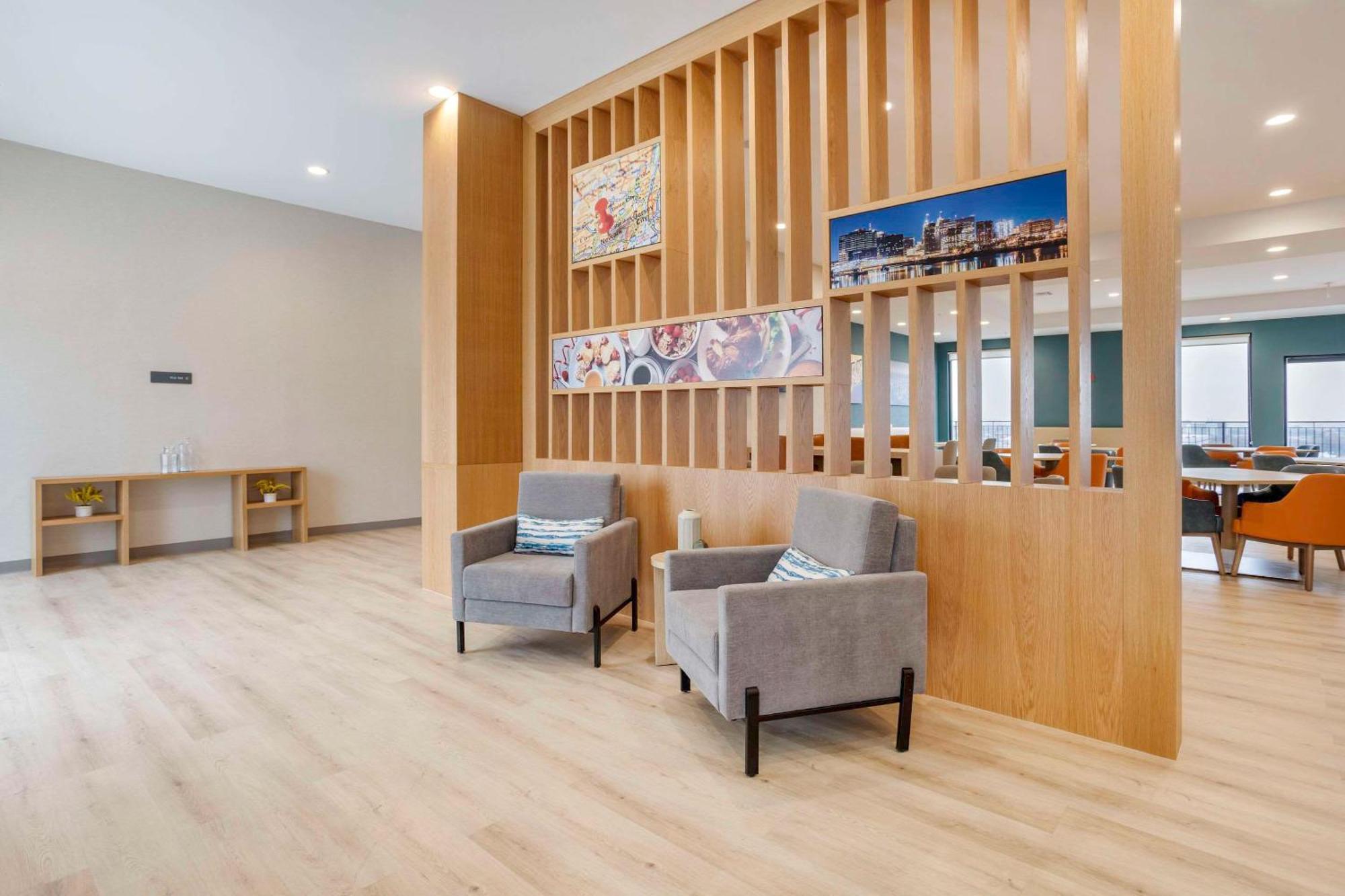 Comfort Inn & Suites Newark Liberty International Airport Ngoại thất bức ảnh