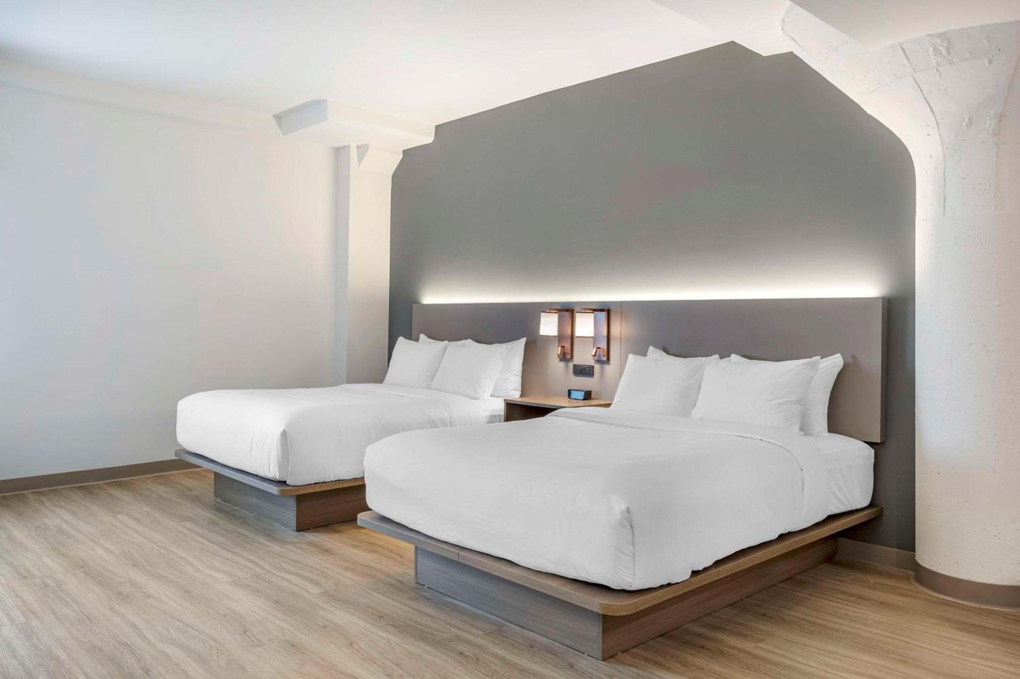 Comfort Inn & Suites Newark Liberty International Airport Ngoại thất bức ảnh
