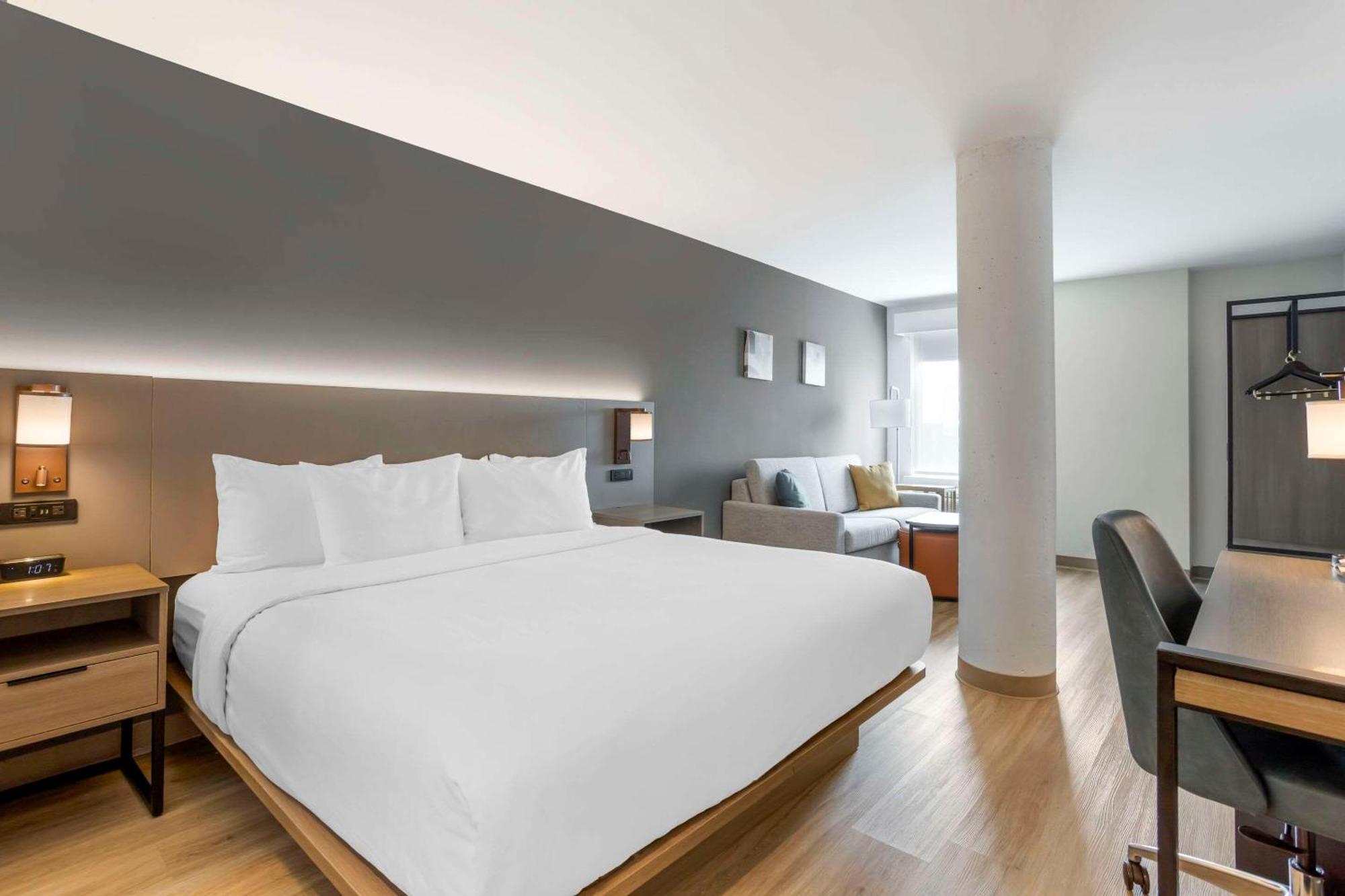 Comfort Inn & Suites Newark Liberty International Airport Ngoại thất bức ảnh